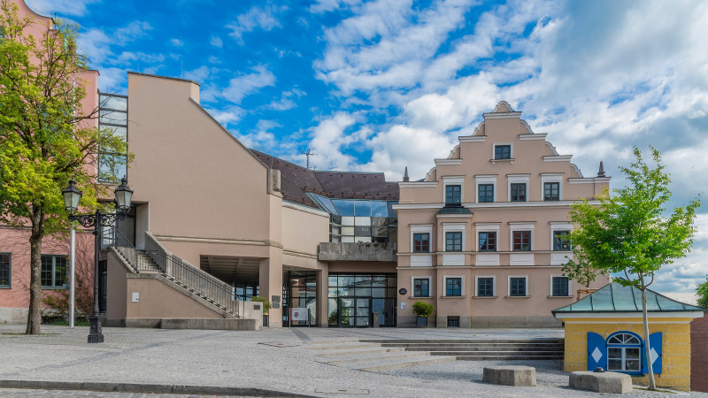 Porträtfoto von Dennis Behrendt